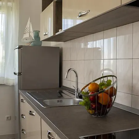Apartment Dalmatino Kastela